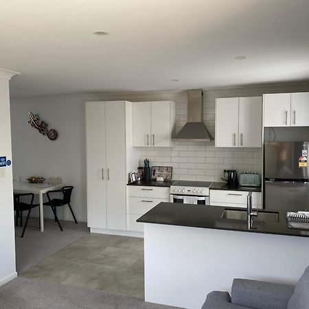 2Bd Family Or Couple Guesthouse Upstairs Near Turf Club, Hota In Bundall Gold Coast Eksteriør bilde