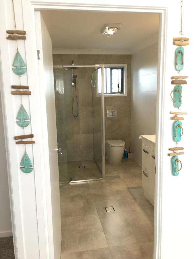 2Bd Family Or Couple Guesthouse Upstairs Near Turf Club, Hota In Bundall Gold Coast Eksteriør bilde