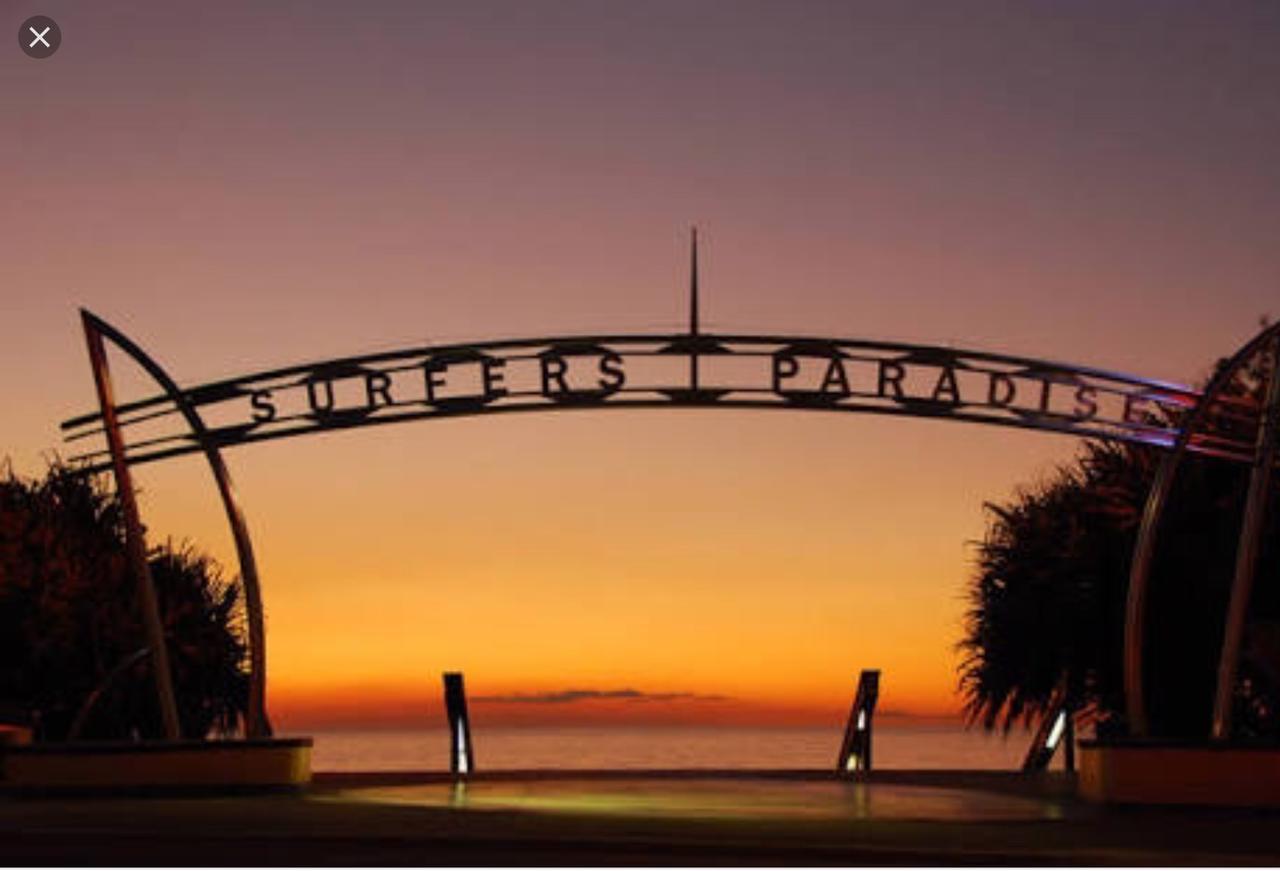 2Bd Family Or Couple Guesthouse Upstairs Near Turf Club, Hota In Bundall Gold Coast Eksteriør bilde